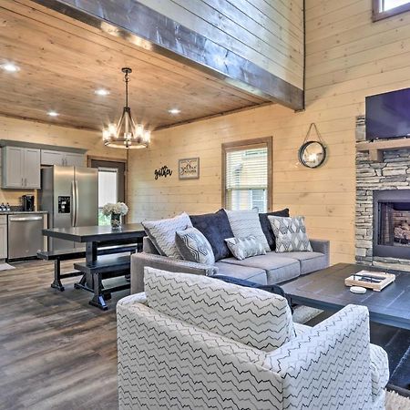 فيلا Smoky Cove Retreat With Private Hot Tub And Deck! سيفيرفيل المظهر الخارجي الصورة