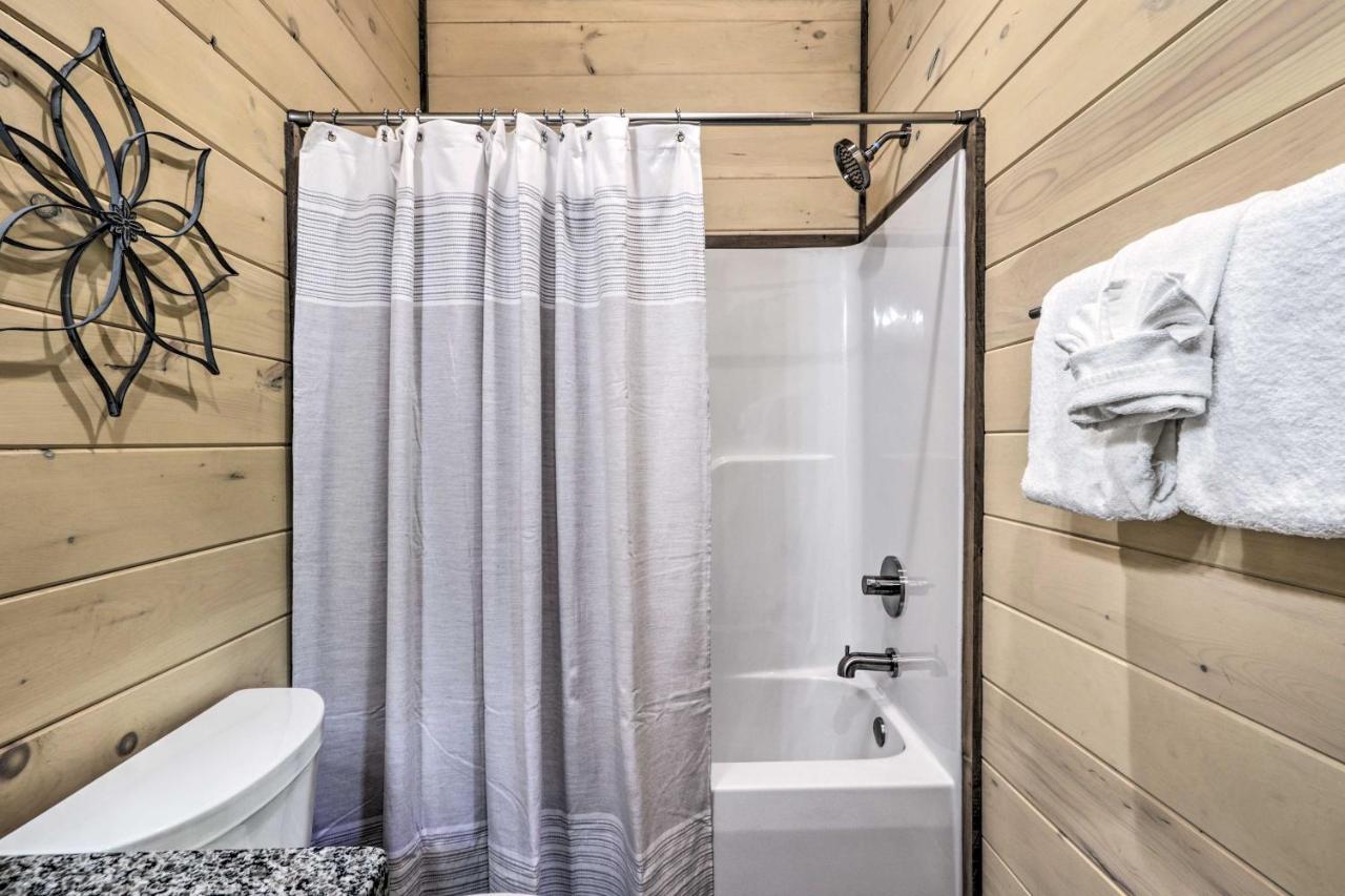 فيلا Smoky Cove Retreat With Private Hot Tub And Deck! سيفيرفيل المظهر الخارجي الصورة