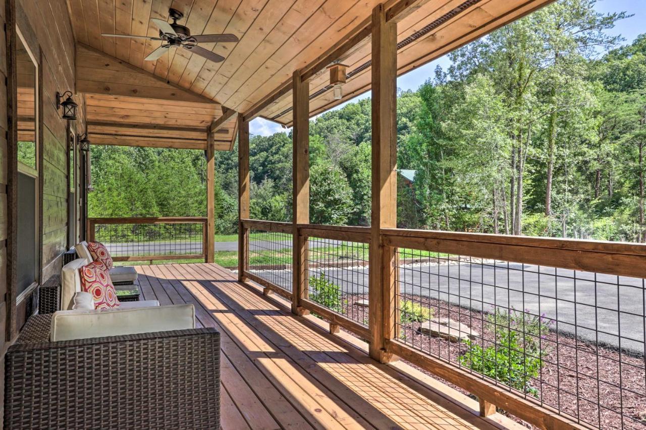 فيلا Smoky Cove Retreat With Private Hot Tub And Deck! سيفيرفيل المظهر الخارجي الصورة